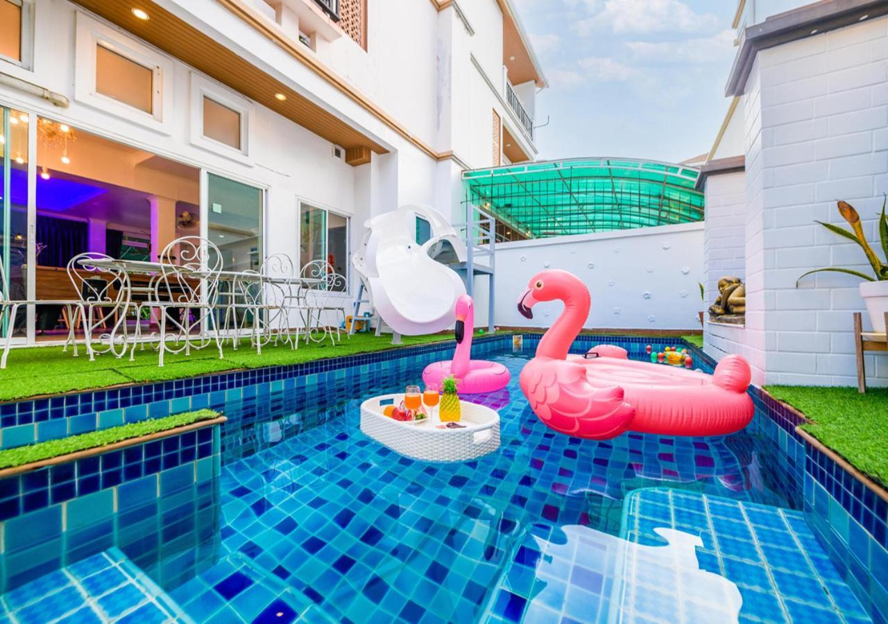 Room@Gallery Pool Villa Pattaya Exterior foto