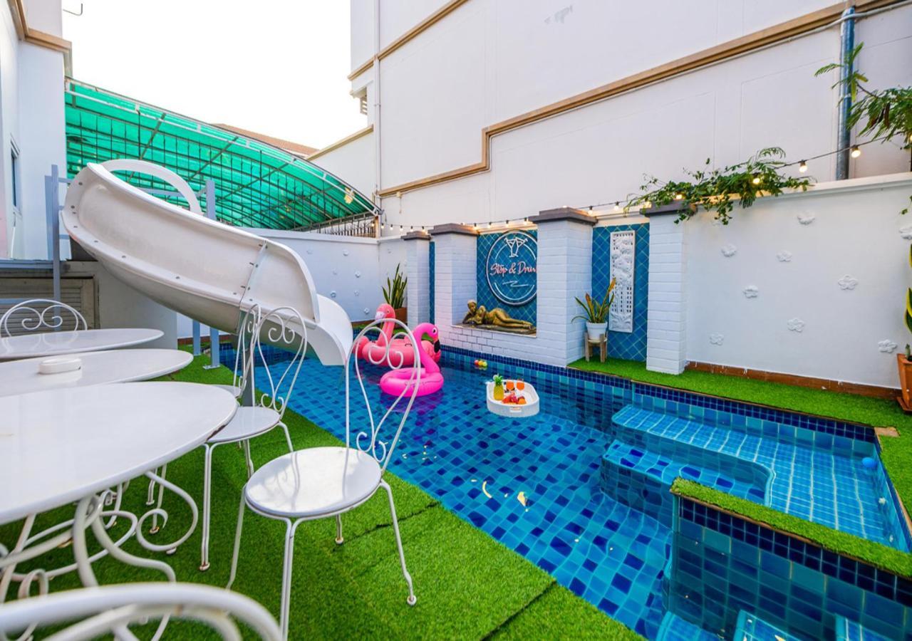 Room@Gallery Pool Villa Pattaya Exterior foto